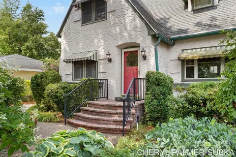 918 Ruddiman, Muskegon, MI 49445