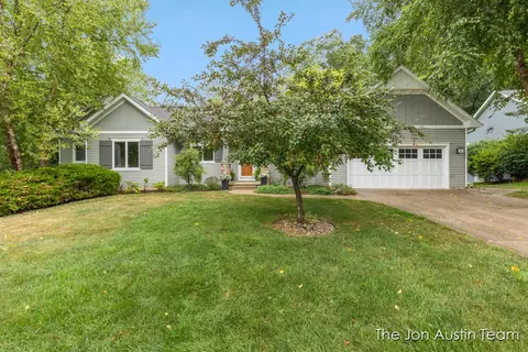 4808 Firefly, Grand Rapids, MI 49525