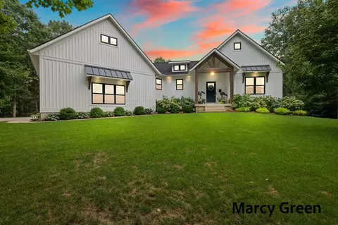 16964 Fillmore, West Olive, MI 49460