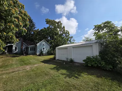 126 N 2nd, Edmore, MI 48829 photo 2