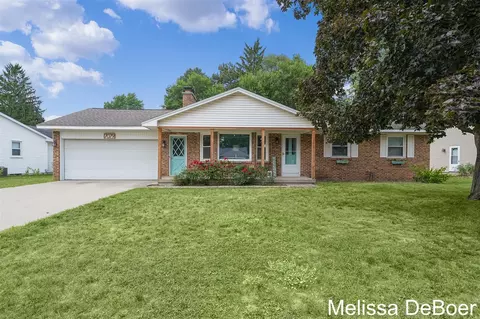 7079 Southwood, Jenison, MI 49428