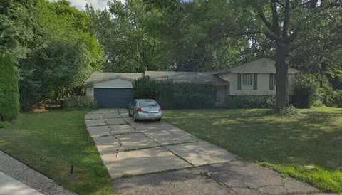 4089 Aberdeen, West Bloomfield, MI 48323