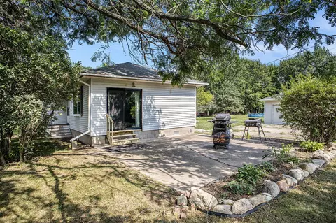 Exterior - 1680 E Copas, Owosso, MI 48867 photo 4 of 5