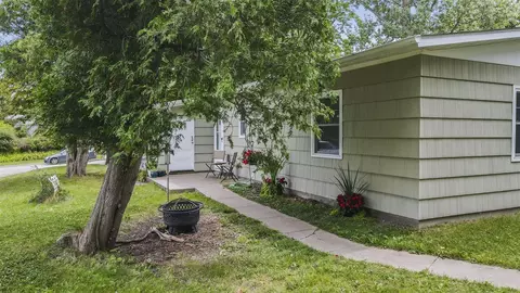 Exterior - 430 2nd, Manistee, MI 49660 photo 6 of 9