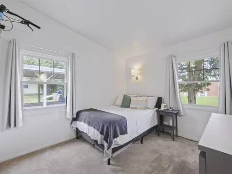 Bedroom - 430 2nd, Manistee, MI 49660 photo 1 of 6