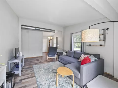 Living - 430 2nd, Manistee, MI 49660 photo 1 of 3