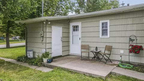Exterior - 430 2nd, Manistee, MI 49660 photo 5 of 9