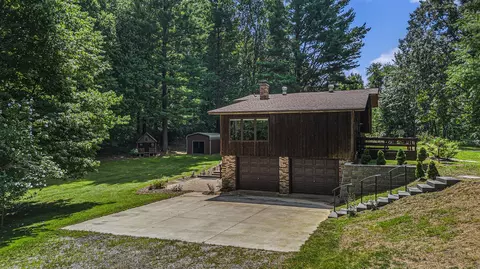 10545 Lauer, Baroda, MI 49101