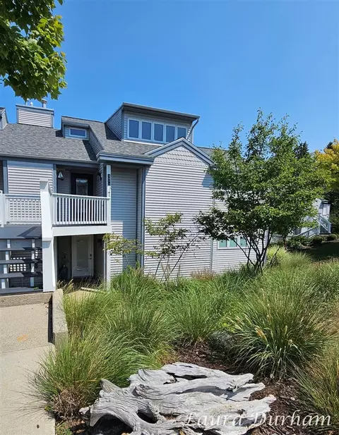 Exterior - 342 A Mariners Cv, Douglas, MI 49406 photo 6 of 6