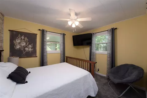 Bedroom - 930 N Meadowbrook, White Cloud, MI 49349 photo 4 of 6