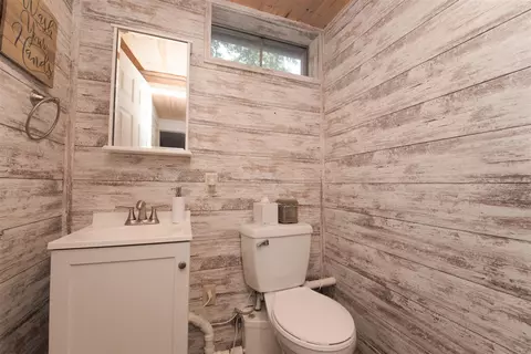 Bath - 930 N Meadowbrook, White Cloud, MI 49349 photo 2 of 2