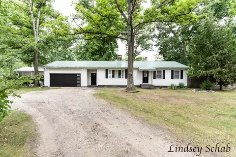Exterior - 895 S Ransom, White Cloud, MI 49349 photo 2 of 12