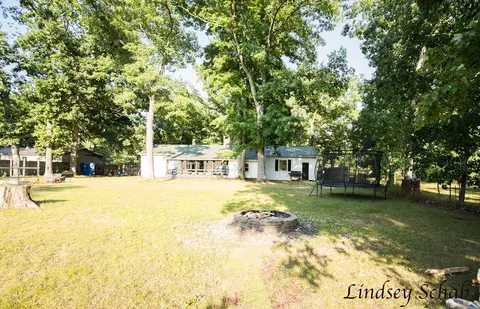 Exterior - 895 S Ransom, White Cloud, MI 49349 photo 3 of 12