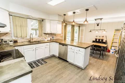 Kitchen - 895 S Ransom, White Cloud, MI 49349 photo 1 of 4