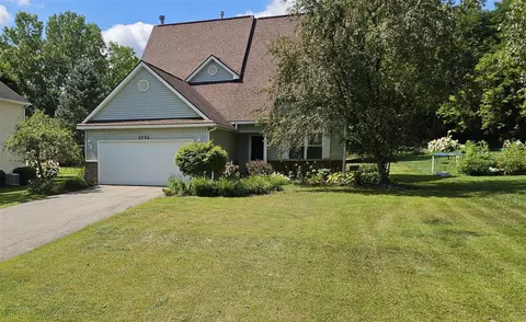 9594 N Bass, Pinckney, MI 48169