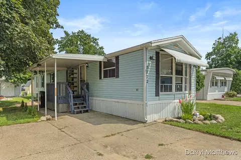 5772 Pinebrook, Grand Rapids, MI 49548