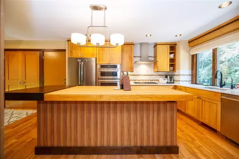Kitchen - 264 Ruby, Williamston, MI 48895 photo 2 of 6