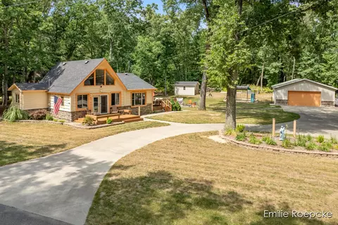 13788 S Star Lk, Baldwin, MI 49304