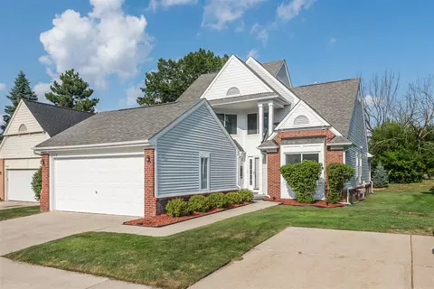 6338 Ferraina, Westland, MI 48185