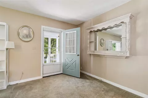 Entry Way - 7000 N Sandstone, Jackson, MI 49201 photo 1 of 5