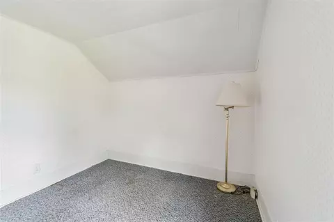 Bedroom - 7000 N Sandstone, Jackson, MI 49201 photo 5 of 5