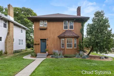 1350 Calvin, Grand Rapids, MI 49506