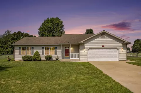 32812 Bordeaux, Paw Paw, MI 49079