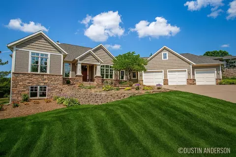6135 Boulder Rdg, Belmont, MI 49306