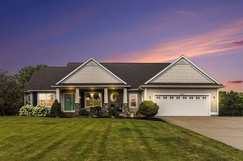 8250 Golfside, Jenison, MI 49428