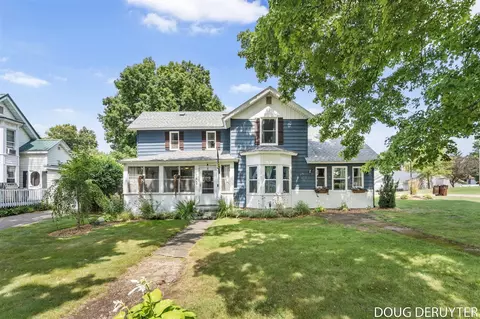 145 Oak, Freeport, MI 49325
