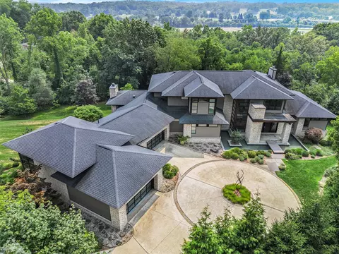 307 Windy Crst, Ann Arbor, MI 48105