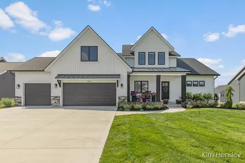 6158 Lake Wind, Holland, MI 49423