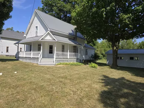 202 W Bell, Camden, MI 49232