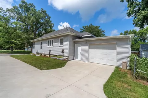Exterior - 1125 Walker, Jackson, MI 49202 photo 2 of 7