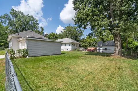 Exterior - 1125 Walker, Jackson, MI 49202 photo 5 of 7