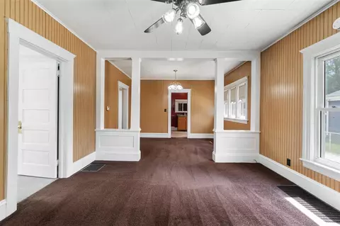 Living - 1125 Walker, Jackson, MI 49202 photo 2 of 3