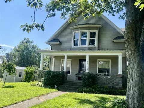 9195 E Market, Pittsford, MI 49271