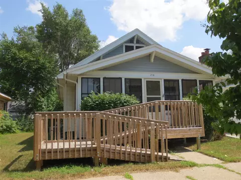 1718 5th, Muskegon, MI 49441
