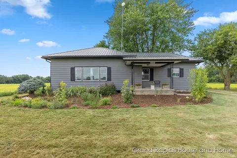 6596 S Grow, Sheridan, MI 48884
