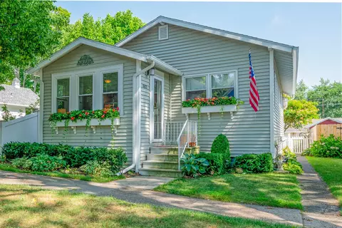 807 Church, Saint Joseph, MI 49085