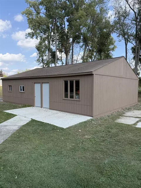 8000 S Portage, Jackson, MI 49201