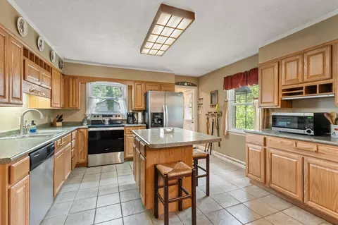1610 Regent, Niles, MI 49120 photo 3
