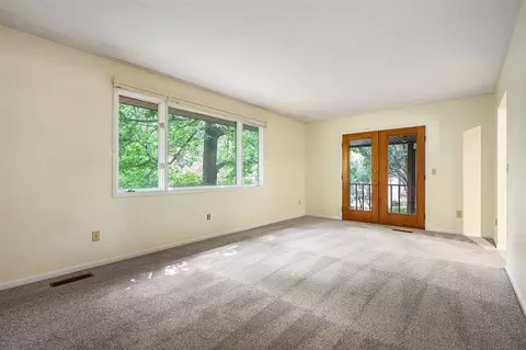 943 Eldridge, Kalamazoo, MI 49006 photo 8