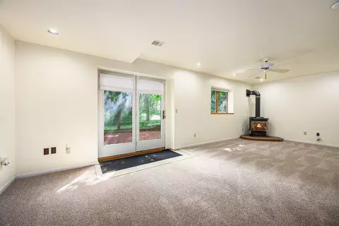 943 Eldridge, Kalamazoo, MI 49006 photo 16