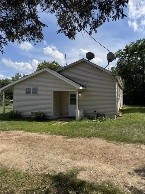 1631 Pierce, Quincy, MI 49082