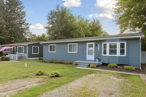5075 Allingham, White Lake, MI 48383