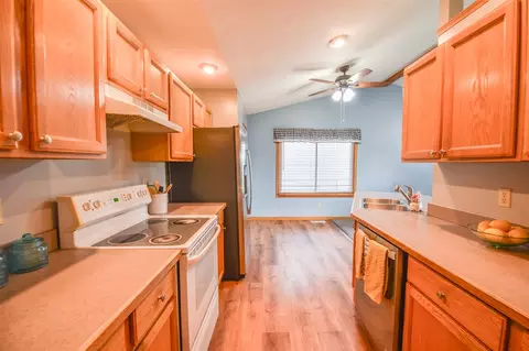 92 Thompson, Coldwater, MI 49036 photo 5