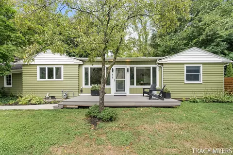 408 Mason, Saugatuck, MI 49453