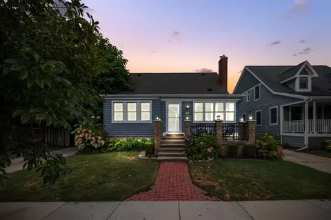 638 S Harvey, Plymouth, MI 48170