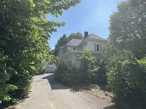 484 W Napier, Benton Harbor, MI 49022